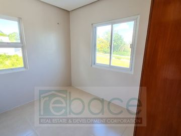 Grab This! Ready for Occupancy House and Lot - 3minutes away from Tanauan Exit!