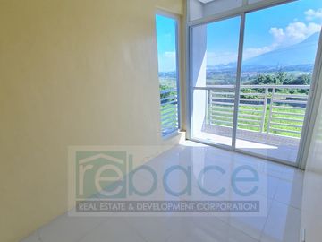 Grab This! Ready for Occupancy House and Lot - 3minutes away from Tanauan Exit!