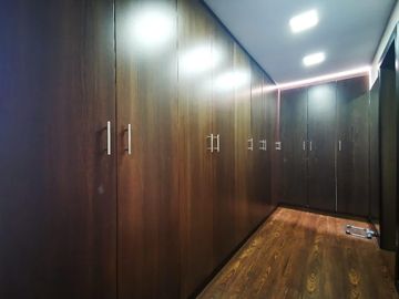 Penthouse de lujo de Venta en Cuenca y amplia terraza con vista espectacular al centro turi y baños Sector 3 puentes