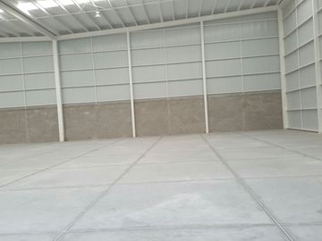 BODEGA EN RENTA EN TULTITLAN DE 3,110M2 DENTRO DE PARQUE CON SEGURIDAD