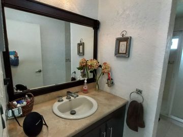 CASA EN VENTA CENTRO SUR 3 NIVELES (SOTANO)