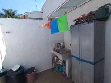 CASA EN VENTA CENTRO SUR 3 NIVELES (SOTANO)