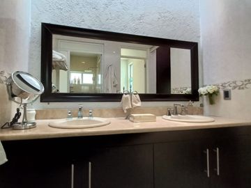 CASA EN VENTA CENTRO SUR 3 NIVELES (SOTANO)
