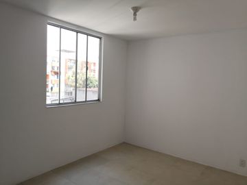 VENTA-AGRADABE DEPARTAMENTO CON ROOF GARDEN PRIVADO EN LORENZO BOTURINI