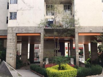 VENTA-AGRADABE DEPARTAMENTO CON ROOF GARDEN PRIVADO EN LORENZO BOTURINI