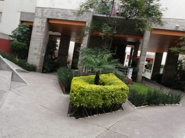 VENTA-AGRADABE DEPARTAMENTO CON ROOF GARDEN PRIVADO EN LORENZO BOTURINI