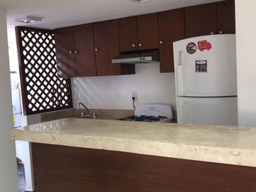 VENTA-AGRADABE DEPARTAMENTO CON ROOF GARDEN PRIVADO EN LORENZO BOTURINI
