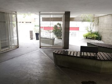 VENTA-AGRADABE DEPARTAMENTO CON ROOF GARDEN PRIVADO EN LORENZO BOTURINI