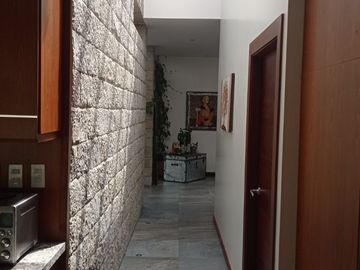 🏘️ Casa Mansión de 4 Dormitorios  en San Joaquín en Venta