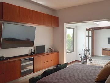 🏘️ Casa Mansión de 4 Dormitorios  en San Joaquín en Venta