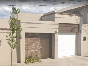 Casa en Calle Guatemala 510 Col Guadalupe Monclova Coahuila