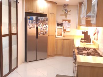 2-STOREY FULLY-FURNISHED HOUSE IN STONECREST SAN PEDRO LAGUNA