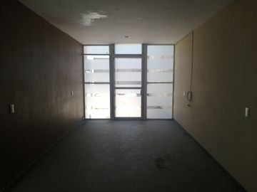 EXCELENTE CASA CON TERRENO