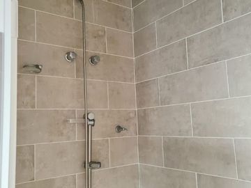 EXCELENTE CASA CON TERRENO