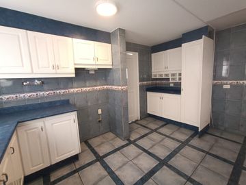 Departamento en Venta, 262 metros, Quito Tenis, Charles Darwin, Centro Norte Quito.