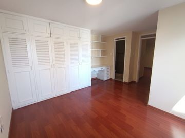 Departamento en Venta, 262 metros, Quito Tenis, Charles Darwin, Centro Norte Quito.