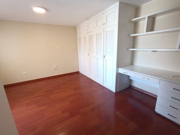Departamento en Venta, 262 metros, Quito Tenis, Charles Darwin, Centro Norte Quito.