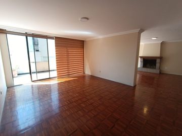 Departamento en Venta, 262 metros, Quito Tenis, Charles Darwin, Centro Norte Quito.