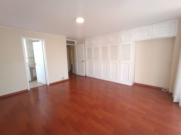 Departamento en Venta, 262 metros, Quito Tenis, Charles Darwin, Centro Norte Quito.
