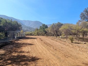 Solo 25 parcelas planas y semi planas en Quillota, Cajón San Pedro,