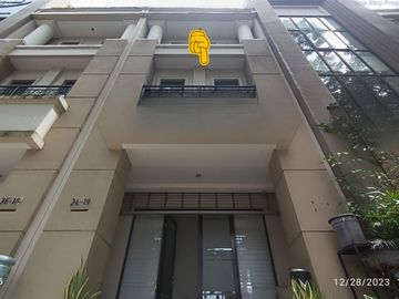 3.5 Floor Shophouse on Orchard Boulevard for Sale