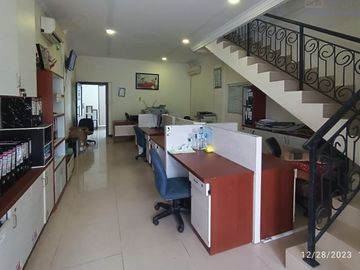3.5 Floor Shophouse on Orchard Boulevard for Sale