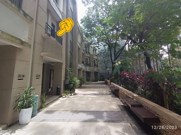 3.5 Floor Shophouse on Orchard Boulevard for Sale
