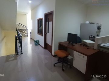 3.5 Floor Shophouse on Orchard Boulevard for Sale