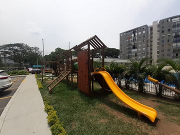 VENDO EXCELENTE APARTAMENTO POR LA VIA YUMBO EN EL SECTOR GUABINAS