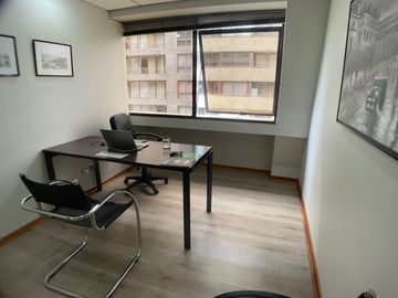 Oficina impecable y renovada