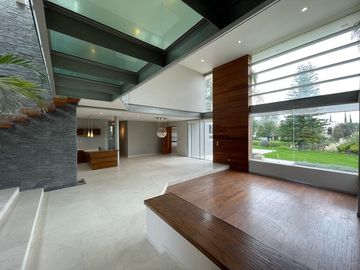 VENTA DE  RESIDENCIA DE CUATRO RECAMARAS EN CAMPANARIO CLUB DE GOLF