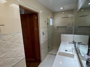 VENTA DE  RESIDENCIA DE CUATRO RECAMARAS EN CAMPANARIO CLUB DE GOLF
