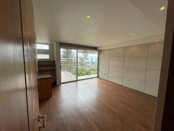 VENTA DE  RESIDENCIA DE CUATRO RECAMARAS EN CAMPANARIO CLUB DE GOLF