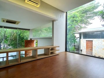 KOMPLEK 5 UNIT TOWNHOUSE MODERN at Jl KEMANG UTARA, JAKSEL
