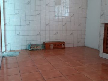 Vendo Departamento amplio en primer piso + cochera carport