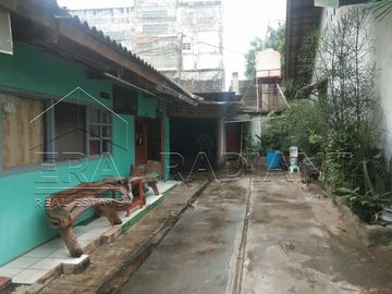 Kontrakan Hitung Tanah di Kebon Jeruk, Jakarta Barat