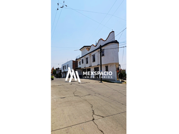 SE VENDE CASA EN DEFENSORES DE PUEBLA, CON LOCAL COMERCIAL, MORELIA MICH.