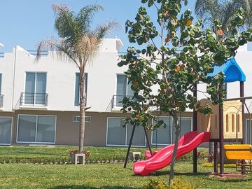 Venta de casa en la eterna primavera  cerca de Tepoztlan