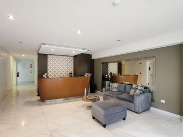 Departamento de 2 Dorm. 76 m²(2 Cocheras + Depósito), Vista a Parque Castilla