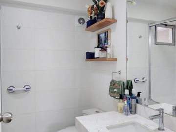 Departamento de 2 Dorm. 76 m²(2 Cocheras + Depósito), Vista a Parque Castilla