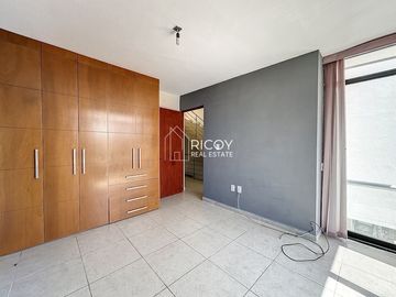 Magnífica casa en condominio con alberca y vigilancia