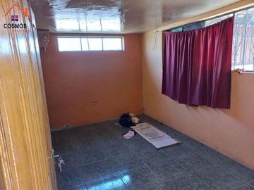 Venta de Casa con terreno en Cayambe, urbanización 1º de Mayo
