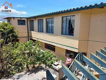 Venta de Casa con terreno en Cayambe, urbanización 1º de Mayo