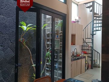 Rumah Jl. Purwa Madya, Cipedak, Jagakarsa, Jakarta Selatan