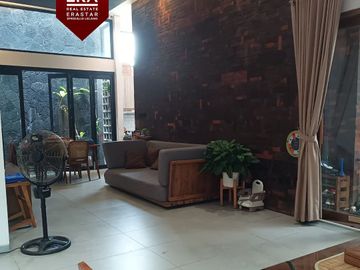 Rumah Jl. Purwa Madya, Cipedak, Jagakarsa, Jakarta Selatan