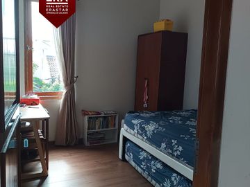 Rumah Jl. Purwa Madya, Cipedak, Jagakarsa, Jakarta Selatan