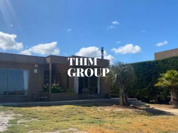 SE VENDE CASA EN TERRENO DE 2.500 CON CANCHA DE TENNIS EN MANTAGUA