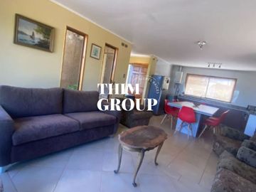 SE VENDE CASA EN TERRENO DE 2.500 CON CANCHA DE TENNIS EN MANTAGUA
