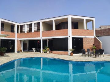 Se Vende Casa en Urb. Residencial Monterrico, La Molina
