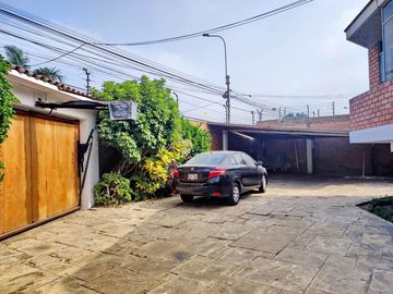 Se Vende Casa en Urb. Residencial Monterrico, La Molina
